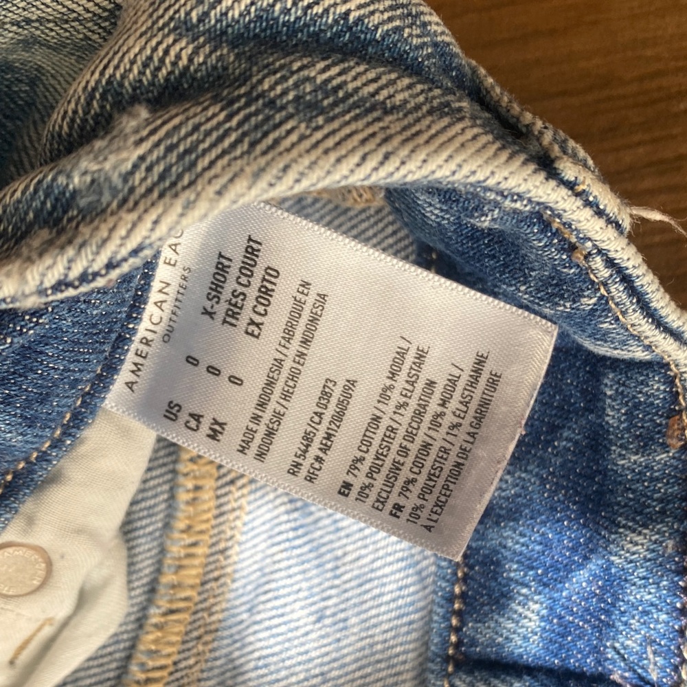 American Eagle Outfitters Distressed Denim Boyfriend Jeans - Picture 3 of 12